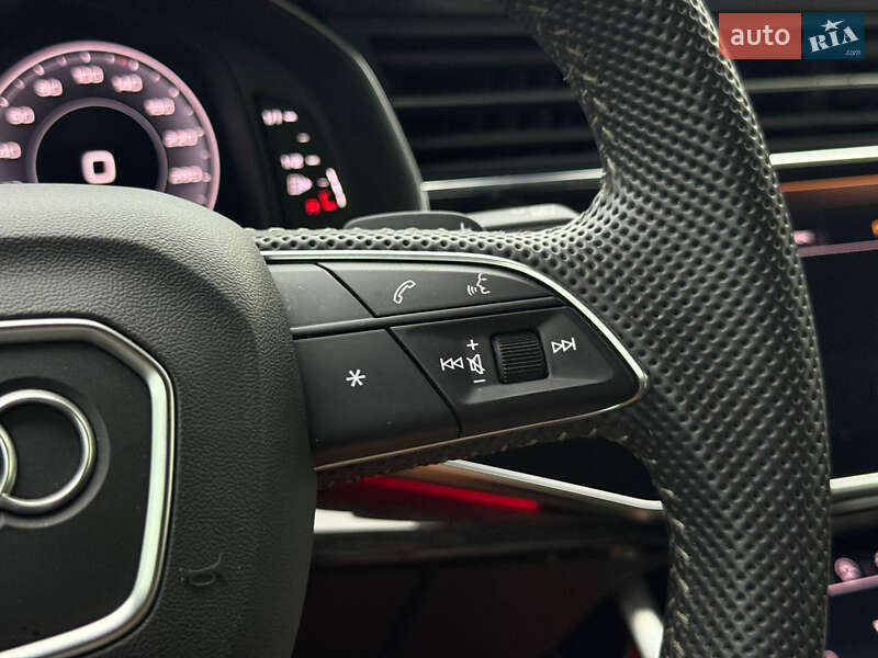 Позашляховик / Кросовер Audi Q8 2019 в Кривому Розі