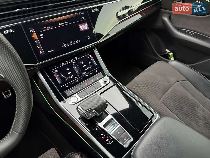 Позашляховик / Кросовер Audi Q8 2019 в Кривому Розі