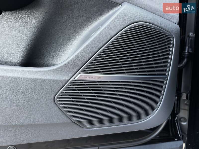 Внедорожник / Кроссовер Audi Q8 2025 в Львове фото 31 Внедорожник / Кроссовер Audi Q8 2025 в Львове