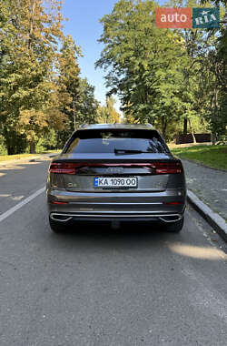 Внедорожник / Кроссовер Audi Q8 2018 в 