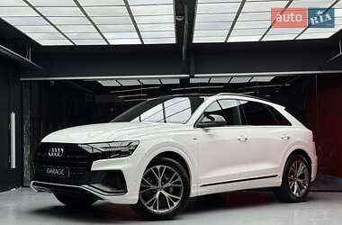 Внедорожник / Кроссовер Audi Q8 2019 в 