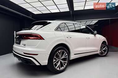 Внедорожник / Кроссовер Audi Q8 2019 в 
