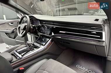Внедорожник / Кроссовер Audi Q8 2019 в 