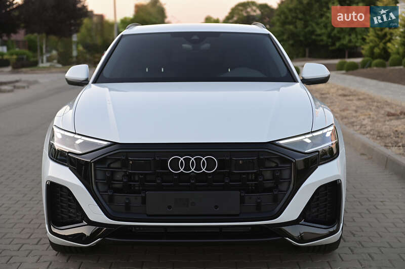 Позашляховик / Кросовер Audi Q8 2025 в Львові