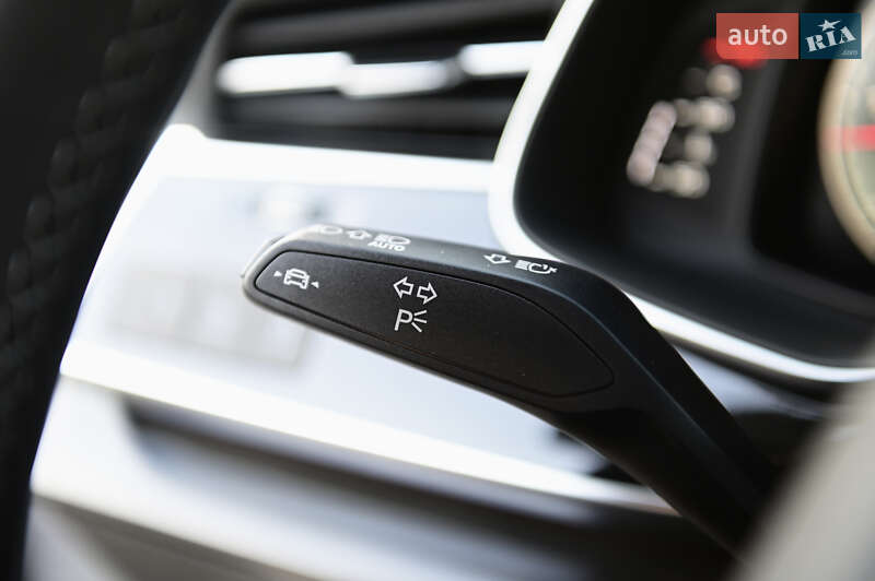 Позашляховик / Кросовер Audi Q8 2025 в Львові