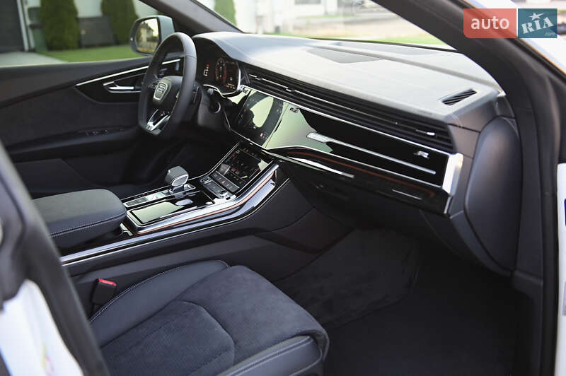 Позашляховик / Кросовер Audi Q8 2025 в Львові