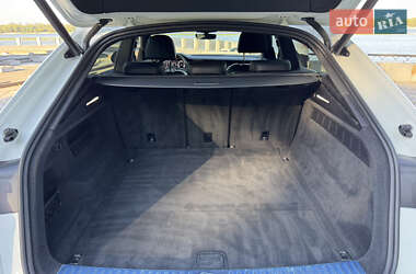Внедорожник / Кроссовер Audi Q8 2019 в 