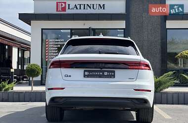 Внедорожник / Кроссовер Audi Q8 2023 в 