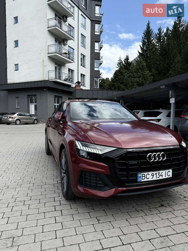 Позашляховик / Кросовер Audi Q8 2020 в Львові