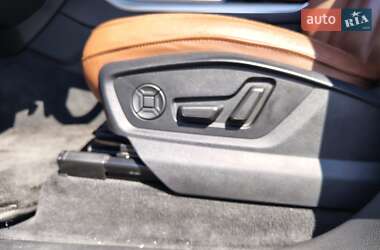 Внедорожник / Кроссовер Audi Q8 2019 в 