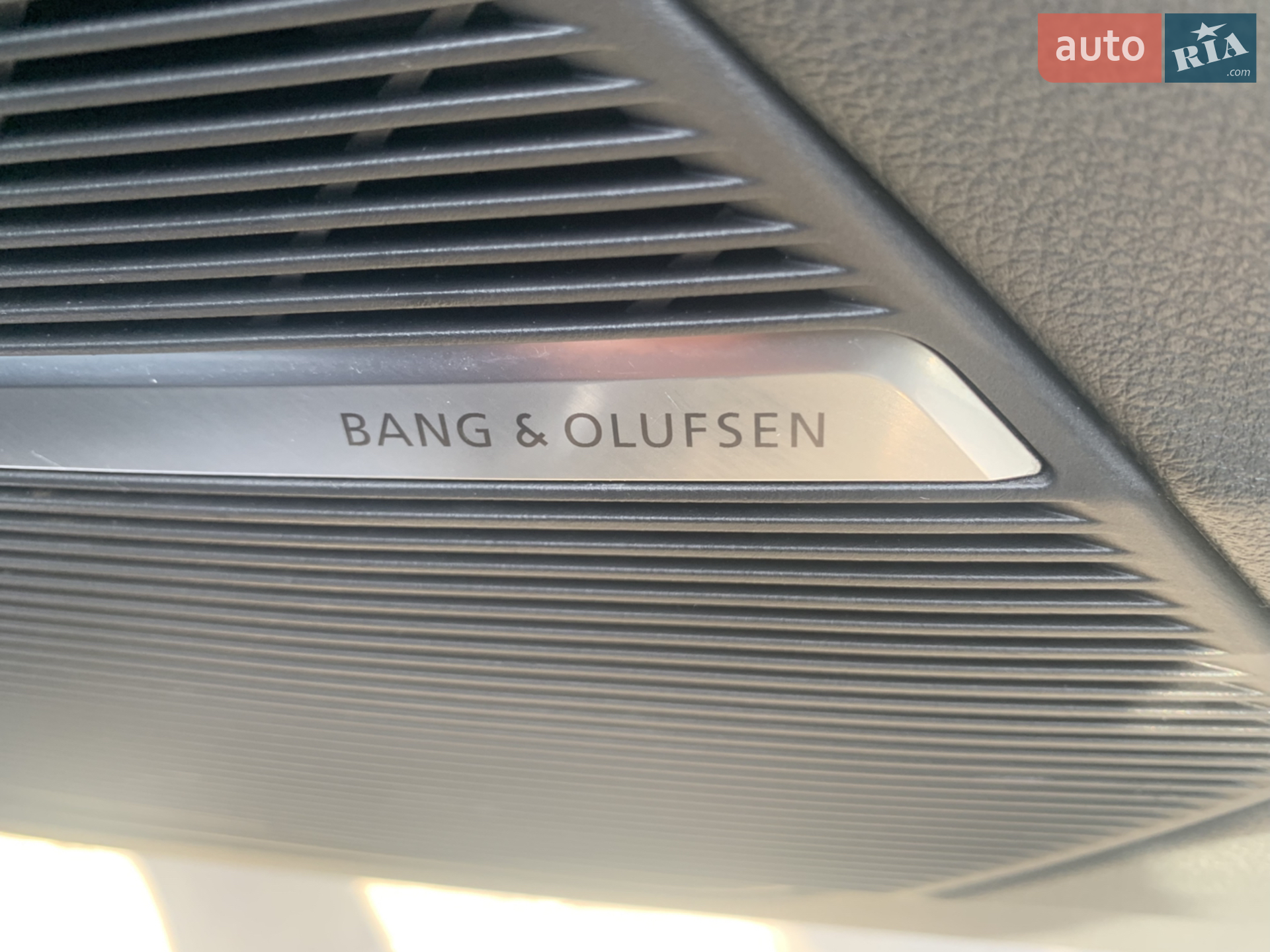 2018 Audi Q8 - мініатюра 27
