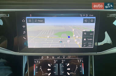 Внедорожник / Кроссовер Audi Q8 2018 в 