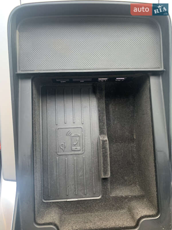 Внедорожник / Кроссовер Audi Q8 2018 в Дрогобыче