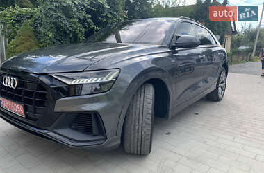 Внедорожник / Кроссовер Audi Q8 2018 в 