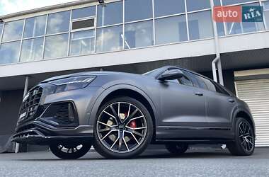 Внедорожник / Кроссовер Audi Q8 2018 в 
