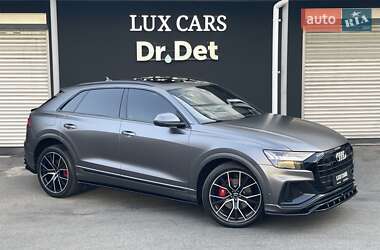 Внедорожник / Кроссовер Audi Q8 2018 в 