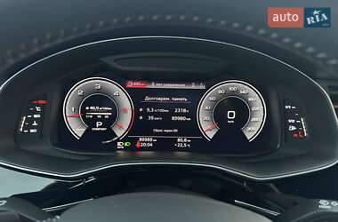 Внедорожник / Кроссовер Audi Q8 2019 в 