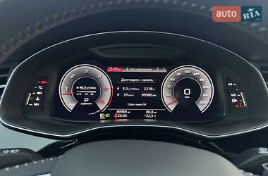 Внедорожник / Кроссовер Audi Q8 2019 в 