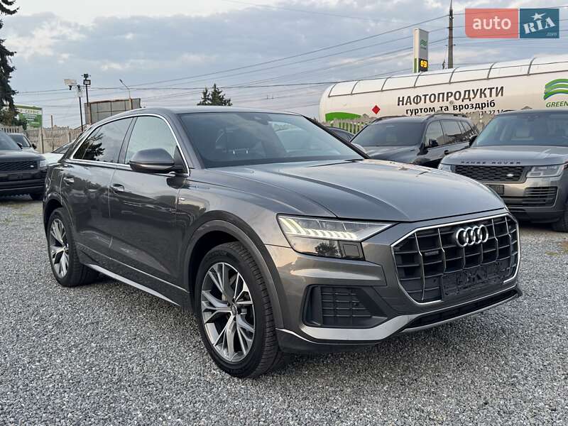 Внедорожник / Кроссовер Audi Q8 2019 в Тернополе