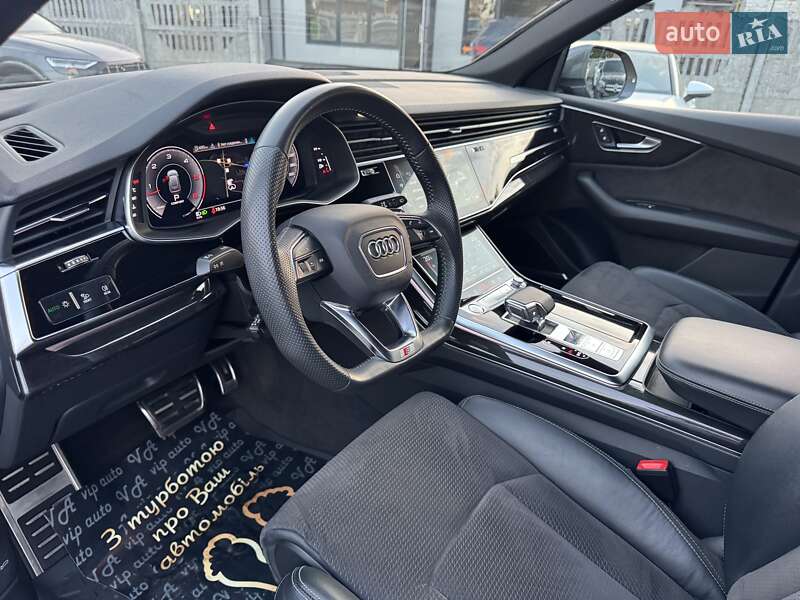 Внедорожник / Кроссовер Audi Q8 2019 в Тернополе