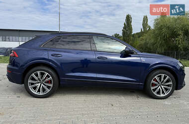 Внедорожник / Кроссовер Audi Q8 2019 в 