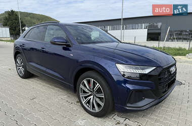 Внедорожник / Кроссовер Audi Q8 2019 в 