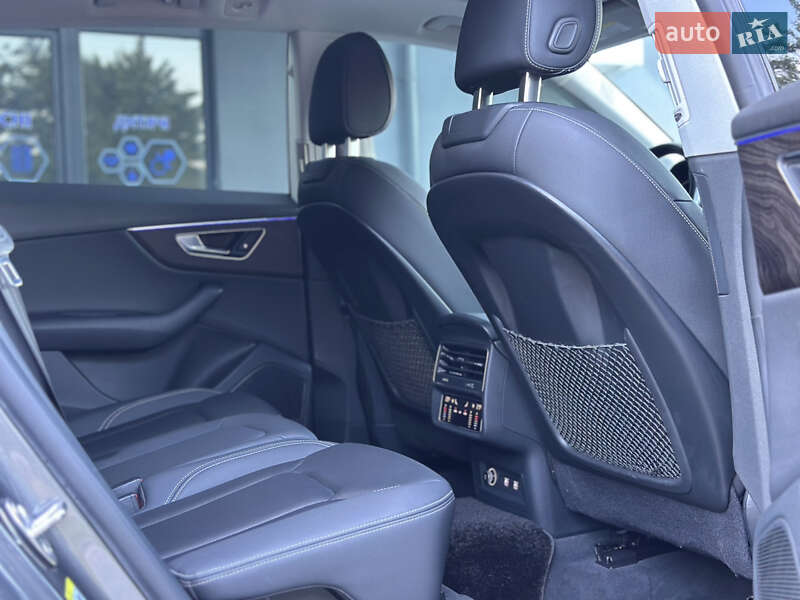 Внедорожник / Кроссовер Audi Q8 2018 в Львове