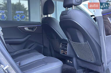 Позашляховик / Кросовер Audi Q8 2018 в  фото 34 Позашляховик / Кросовер Audi Q8 2018 в