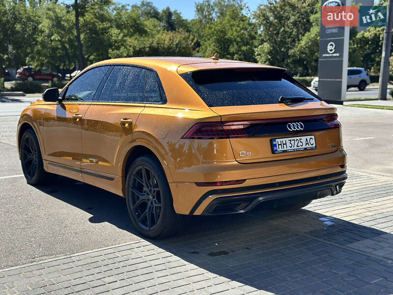 Внедорожник / Кроссовер Audi Q8 2019 в Одессе
