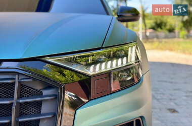 Внедорожник / Кроссовер Audi Q8 2018 в 