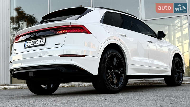 Внедорожник / Кроссовер Audi Q8 2019 в Запорожье