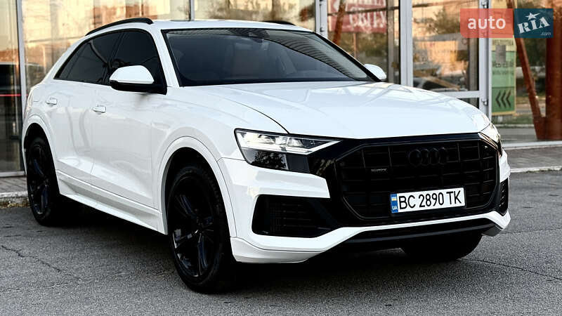 Внедорожник / Кроссовер Audi Q8 2019 в Запорожье
