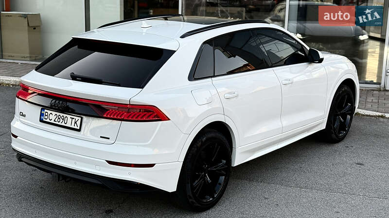 Внедорожник / Кроссовер Audi Q8 2019 в Запорожье