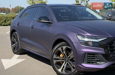 Внедорожник / Кроссовер Audi Q8 2021 в 