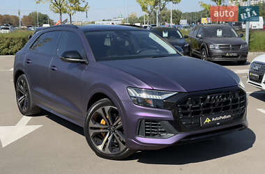 Внедорожник / Кроссовер Audi Q8 2021 в 