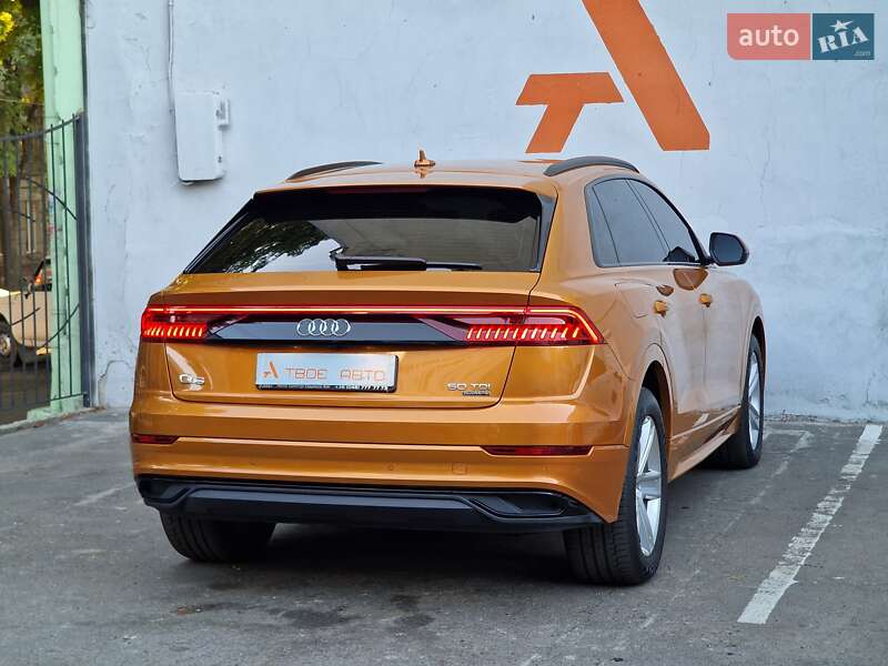 Внедорожник / Кроссовер Audi Q8 2019 в Одессе