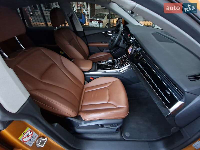 Внедорожник / Кроссовер Audi Q8 2019 в Одессе