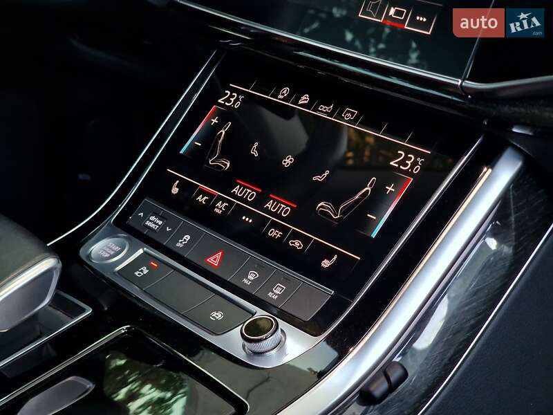 Внедорожник / Кроссовер Audi Q8 2019 в Одессе