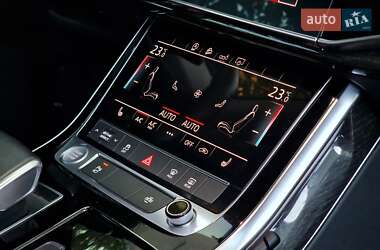 Внедорожник / Кроссовер Audi Q8 2019 в 