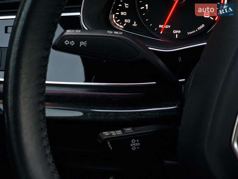 Внедорожник / Кроссовер Audi Q8 2019 в Одессе