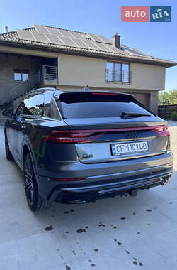 Внедорожник / Кроссовер Audi Q8 2020 в 