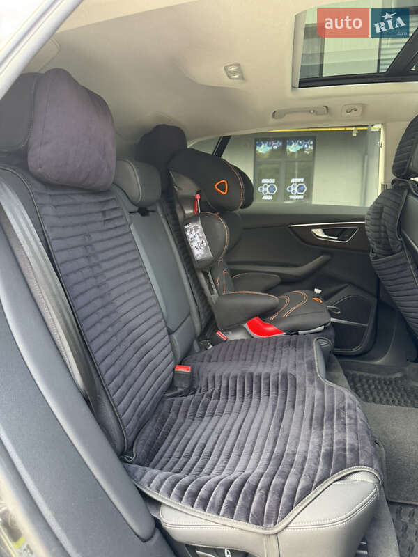 Внедорожник / Кроссовер Audi Q8 2020 в Львове