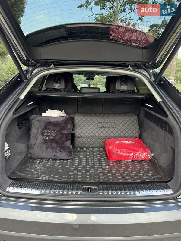 Внедорожник / Кроссовер Audi Q8 2020 в Львове