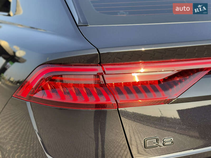 Внедорожник / Кроссовер Audi Q8 2020 в Киеве