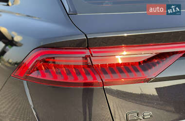 Внедорожник / Кроссовер Audi Q8 2020 в 