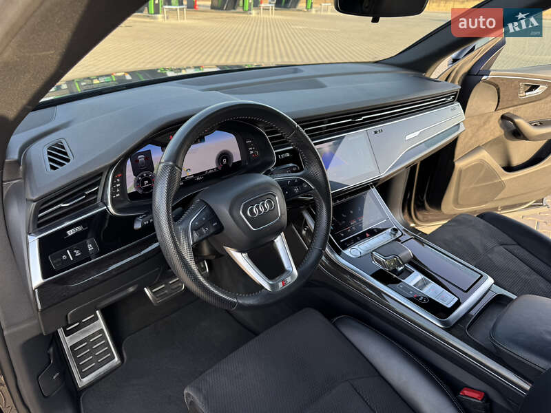 Внедорожник / Кроссовер Audi Q8 2020 в Киеве