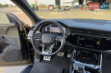 Внедорожник / Кроссовер Audi Q8 2020 в 