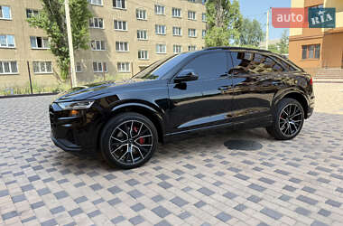 Внедорожник / Кроссовер Audi Q8 2019 в 