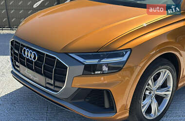 Позашляховик / Кросовер Audi Q8 2019 в 