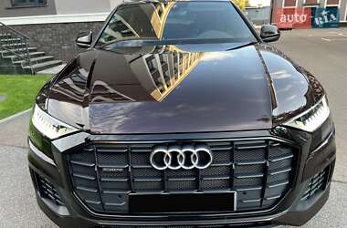 Внедорожник / Кроссовер Audi Q8 2020 в 